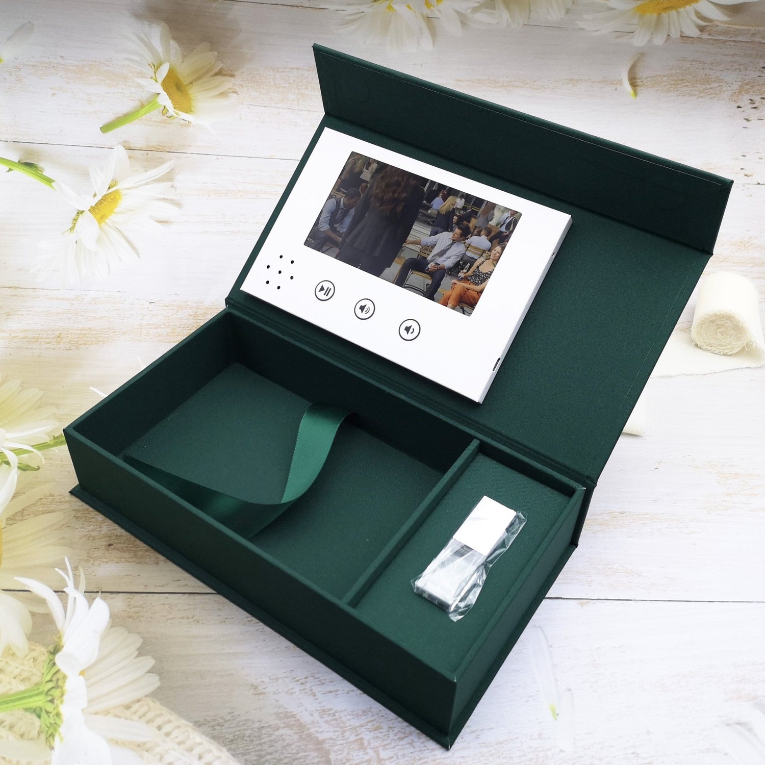 video player with photo linen box - ikimi2023